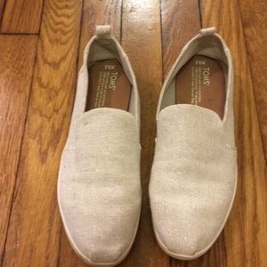 Toms shoes